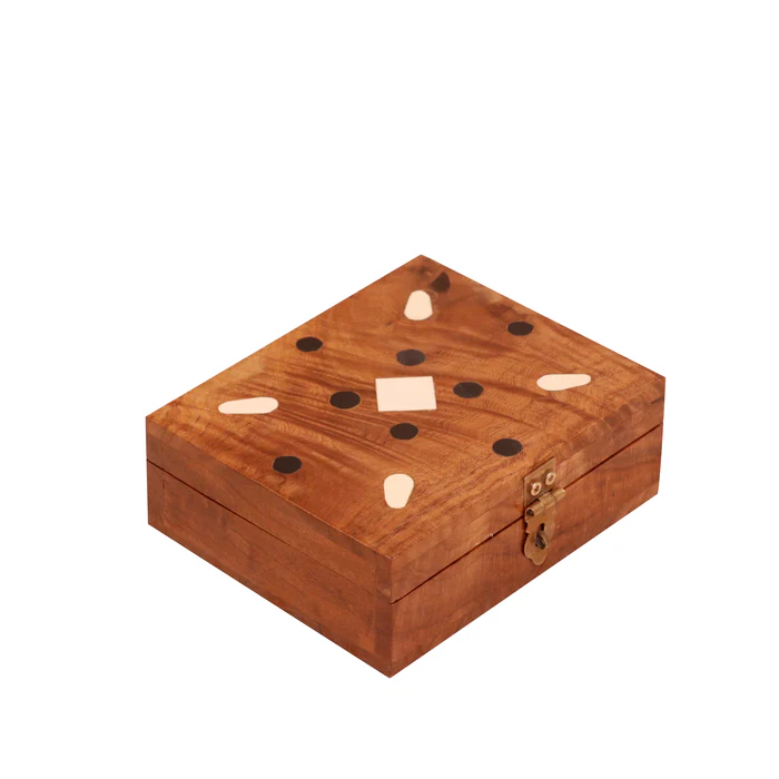 img1-5.webp Simple Handmade Black and White Inlay Designed Wooden Jewelry Box for Home - Image 1